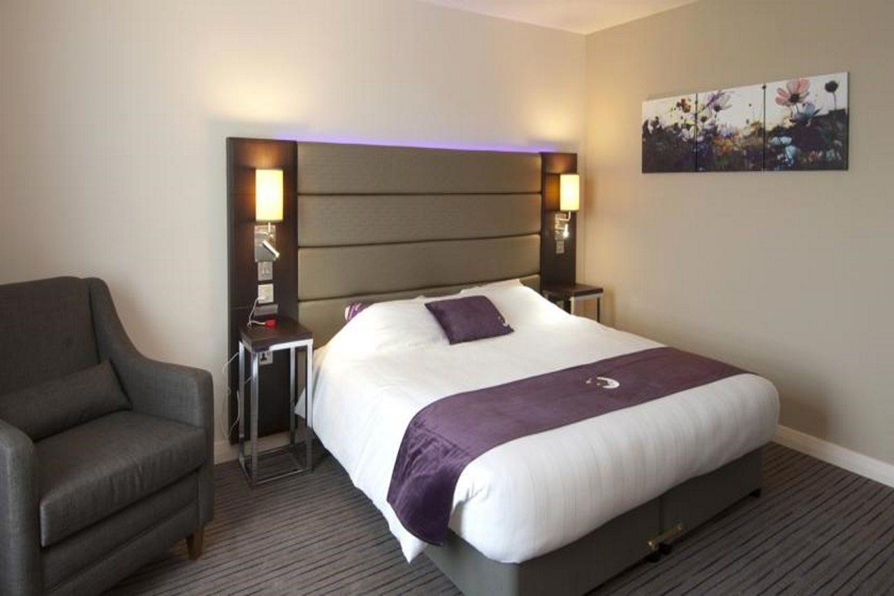 Premier Inn London Greenford Dış mekan fotoğraf