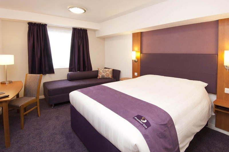 Premier Inn London Greenford Dış mekan fotoğraf